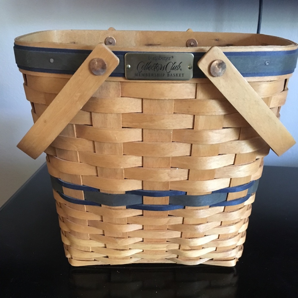Longaberger Collectors Club Membership Basket